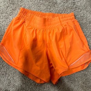 Lululemon Hotty Hot 4” size 4 tall shorts